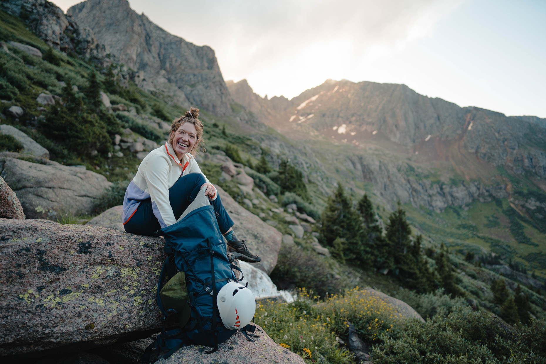 MarmotS22CarlySit